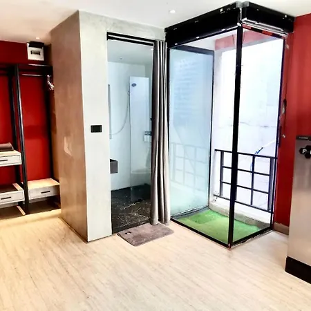 Hash Apartment Silom Soi 3 - Hip And Funky With Rooftop View Bangkok Exterior photo