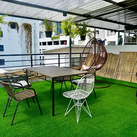 Hash Apartment Silom Soi 3 - Hip And Funky With Rooftop View Bangkok Exterior photo