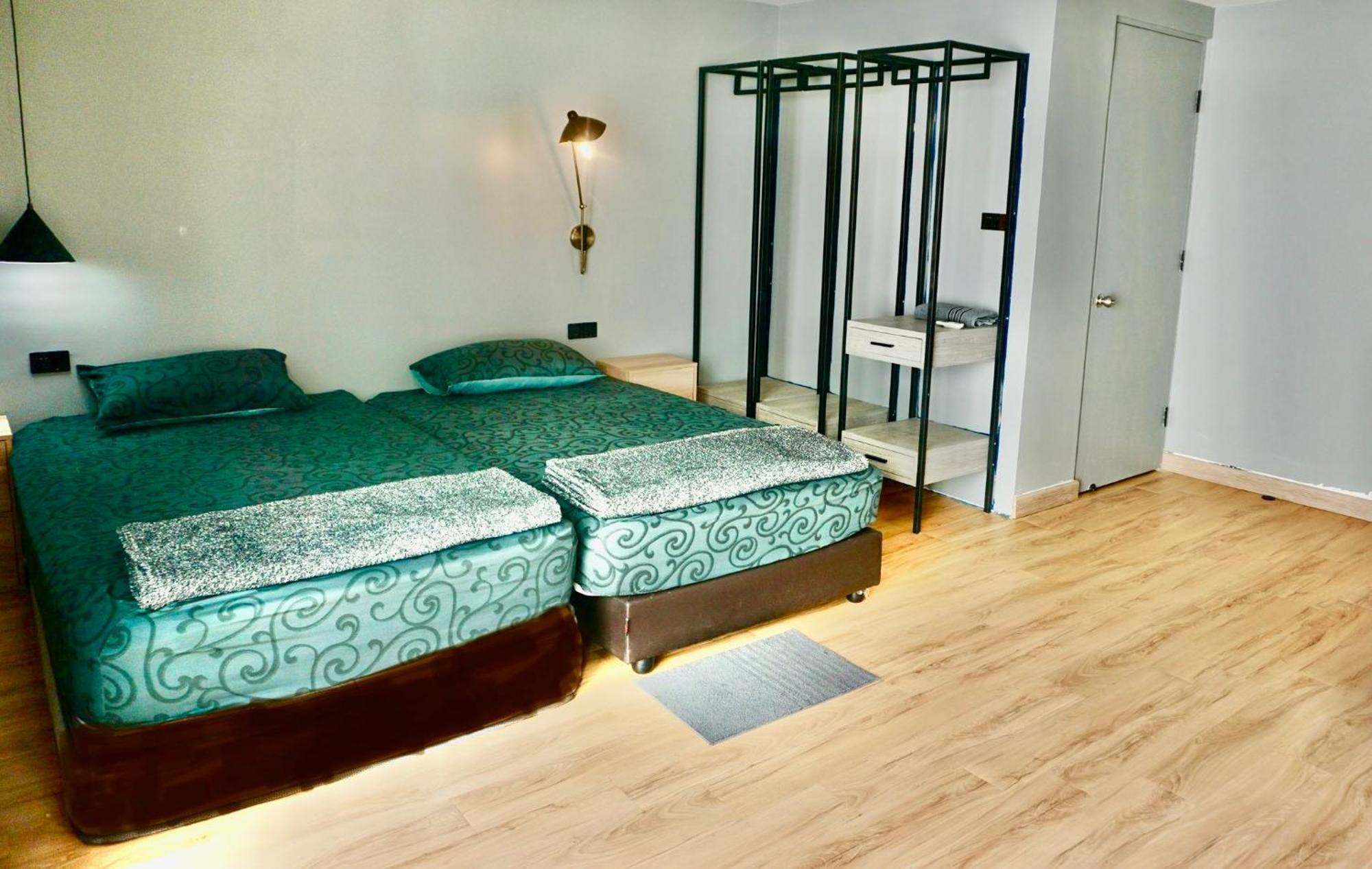 Hash Silom Soi 3 - Hip And Funky With Rooftop View Appartamento