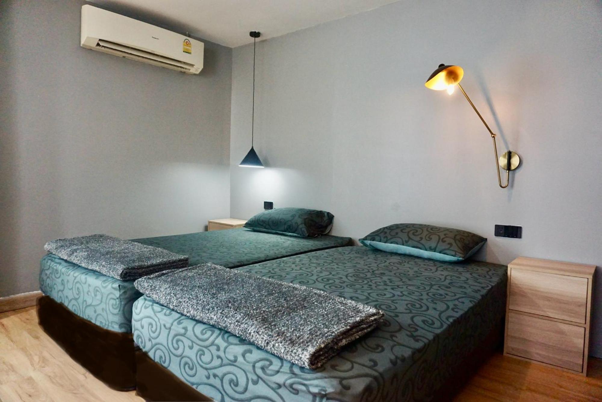 Hash Silom Soi 3 - Hip And Funky With Rooftop View อพาร์ทเม้น กรุงเทพมหานคร